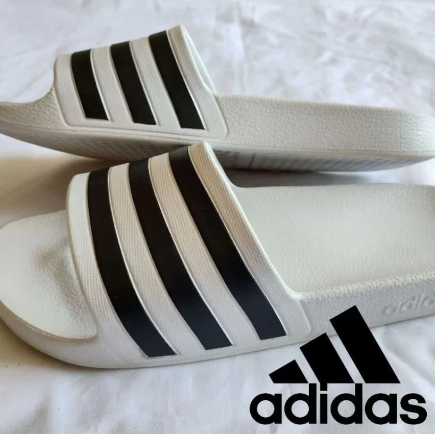 Chinelo Adilette Aqua (unissex) adidas